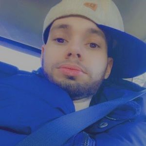 Meet your Posher, Cameron